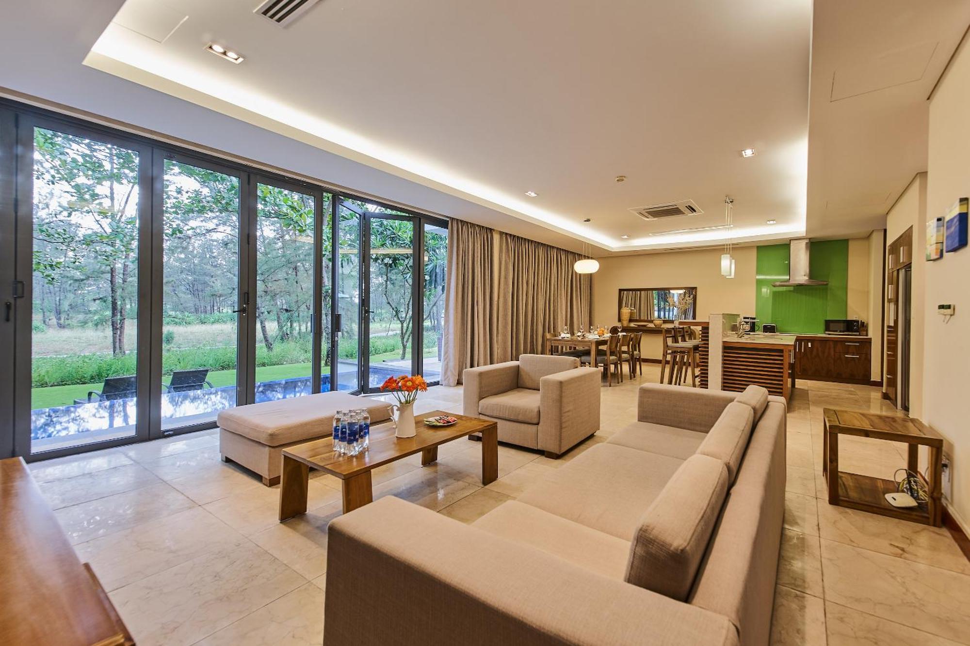 Deluxe Beach Villas By Danatrip ダナン市 部屋 写真