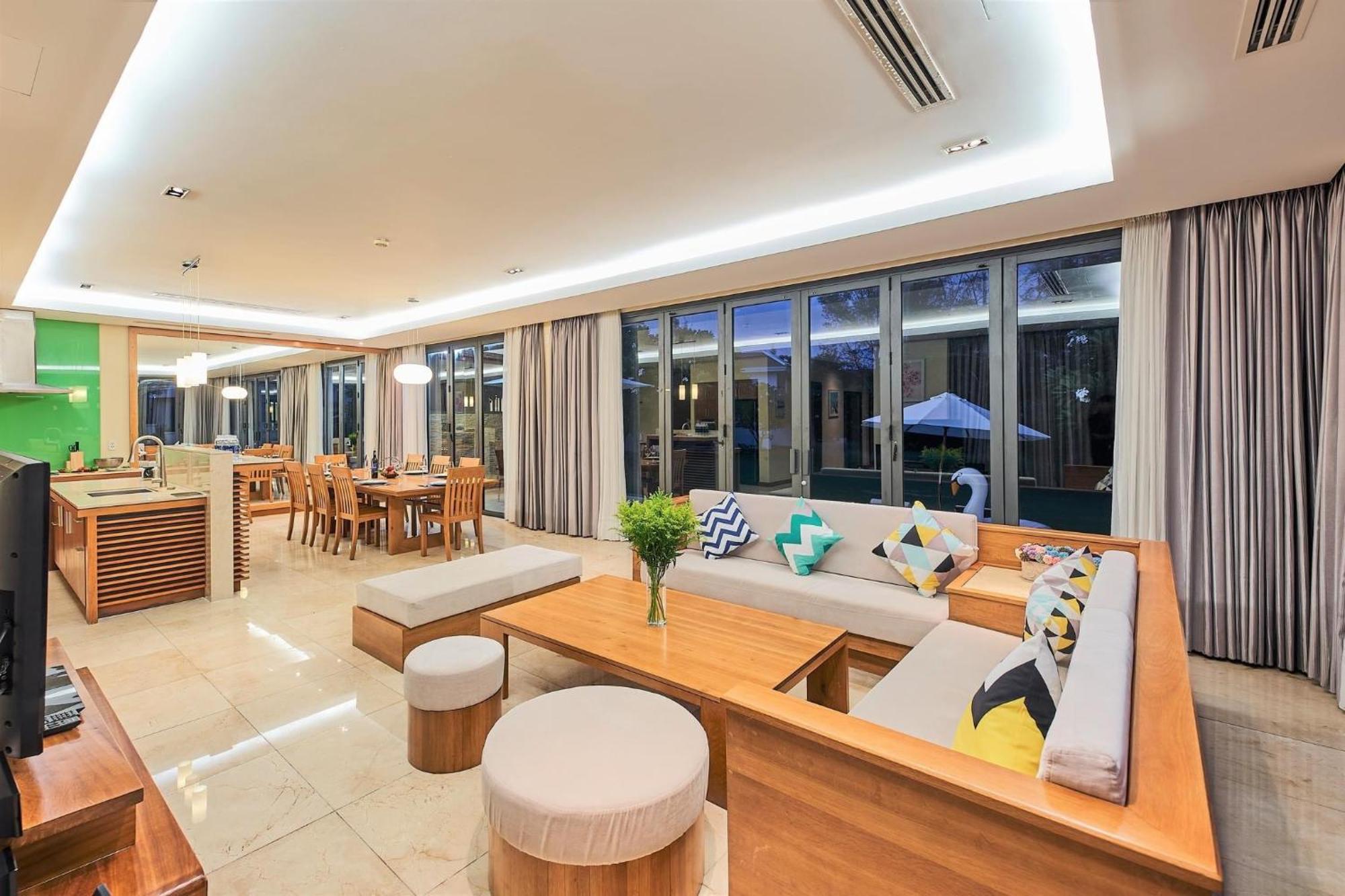 Deluxe Beach Villas By Danatrip ダナン市 部屋 写真